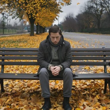 Осенняя тревожность привела к росту обращений к психологам на 30%