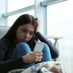 3 признака, что новости поддерживают тревогу после закрытия экрана