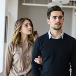 Осенняя тревожность превращает ожидание новостей в постоянное напряжение