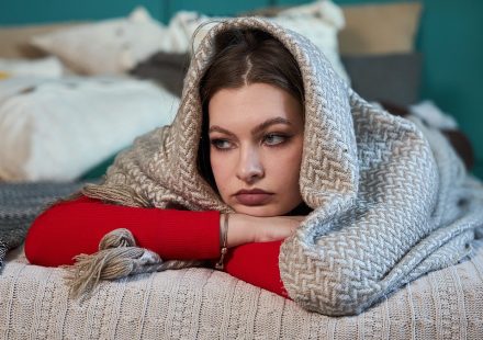 Потеря интереса при осенней хандре дольше 2 недель требует оценки врача
